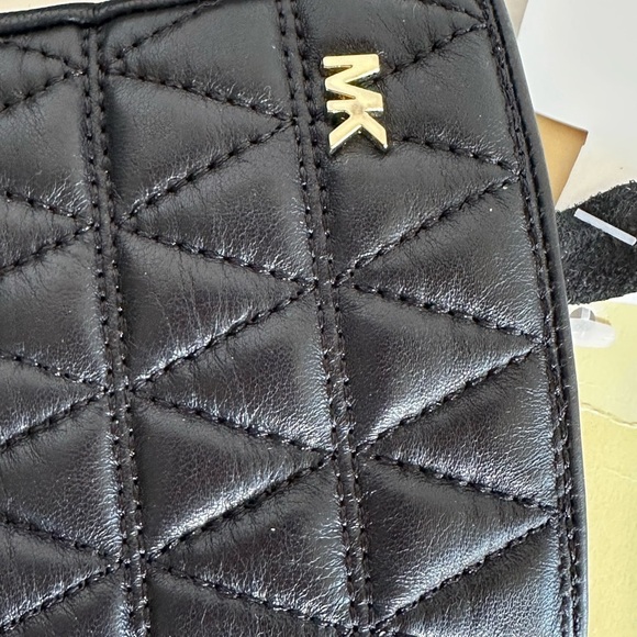 NWT Michael Kors Black Leather Quilted Gloves Sizes Small & Medium available - Picture 8 of 8